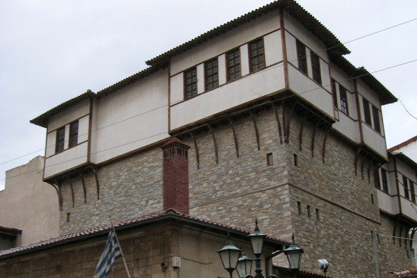 Εικόνα του κτηρίου που στεγάζει το Ιστορικό - Λαογραφικό κ Φυσικής Ιστορίας Μουσείο.