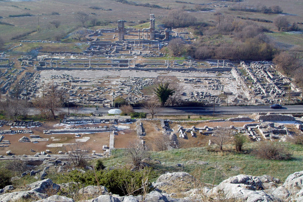 Πανοραμική άποψη του αρχαιολογικού χώρου των αρχαίων Φιλίππων.